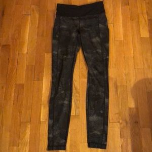 lululemon printed leggings